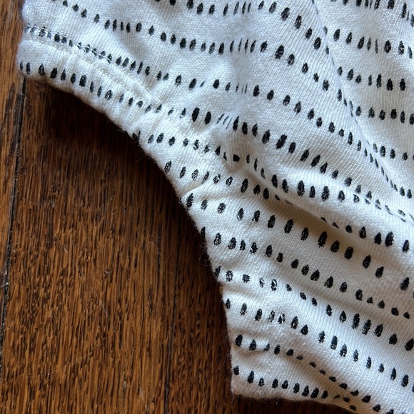 NWOT Childhoods Clothing Shorties size 5T  in Black Domino Print - Picture 3 of 9